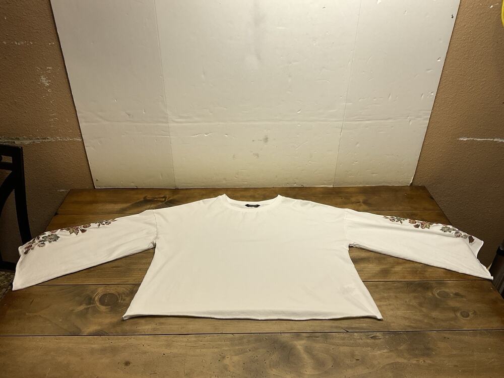 Driftwood Floral Embroidered Top Womens White Long Bell Sleeve Boho Cotton L